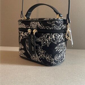 ✨H&M JACQUARD WEAVE TOILE BAG - NEW✨